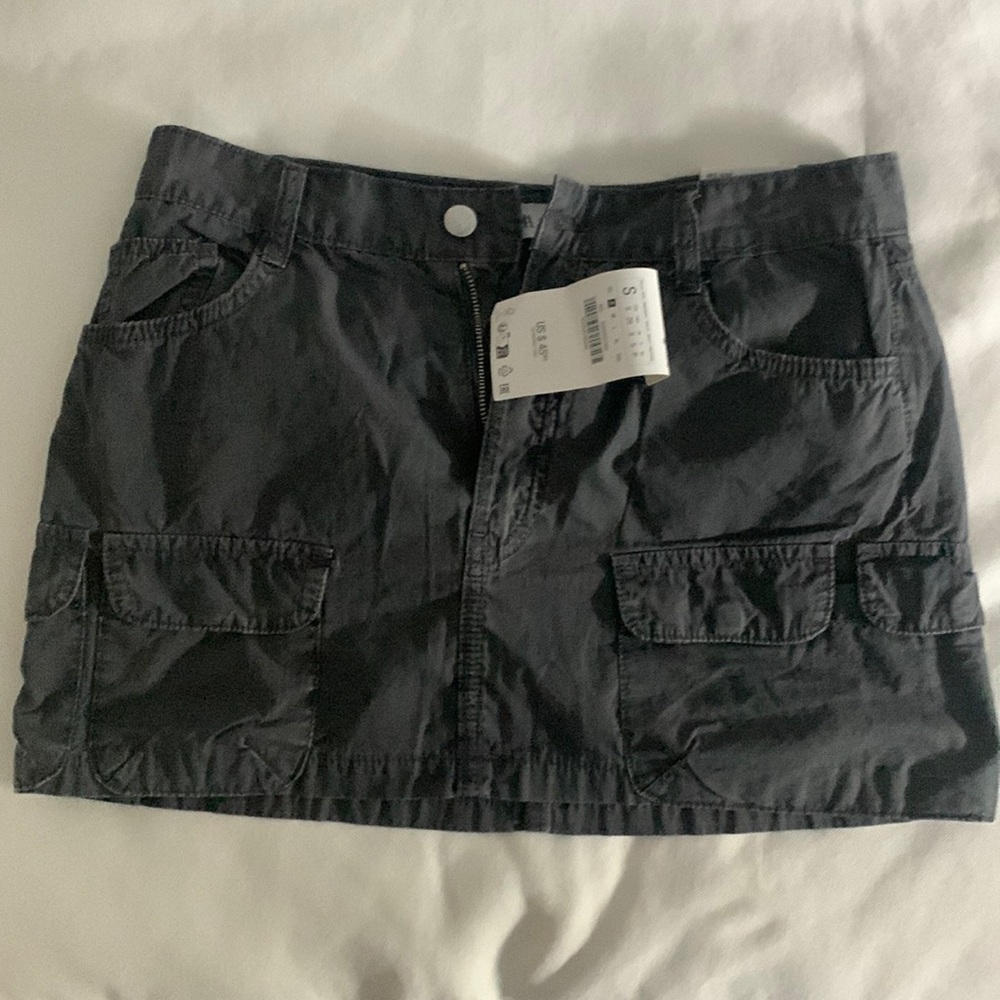 Zara gray cargo miniskirt small new